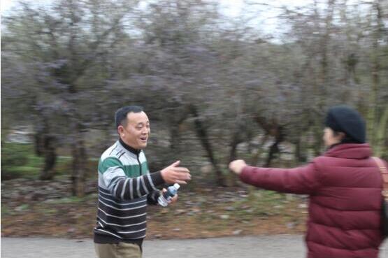 市城開投公司工會舉辦“慶元旦、迎新年”全民健身戶外活動