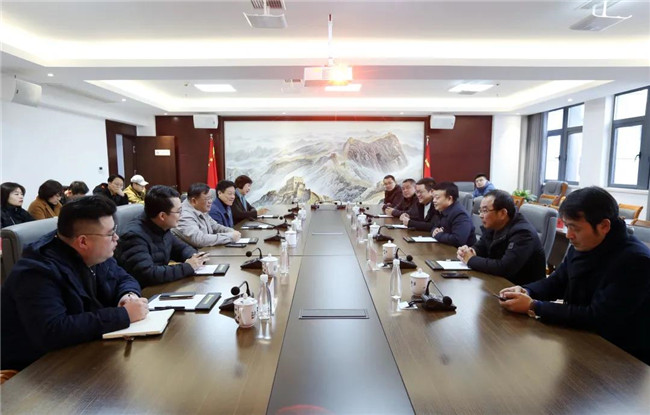 市國(guó)資委黨委書記、主任朱平生帶隊(duì)走訪慰問城投集團(tuán)